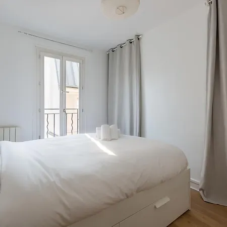 Апартаменты Veeve - Cosy In Belleville *